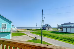 922 Kent, Crystal Beach, TX 77650 - Photo 45