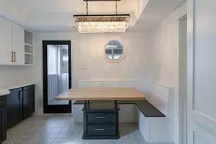 105 E 14th St, Houston, TX 77008 - Photo 13