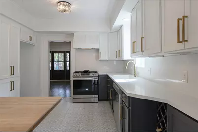 105 E 14th Street, Houston, TX 77008 - Photo 11