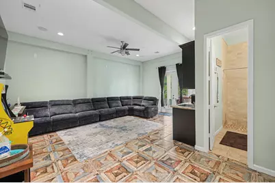 915 N Hunting Tower Run, Conroe, TX 77316 - Photo 21