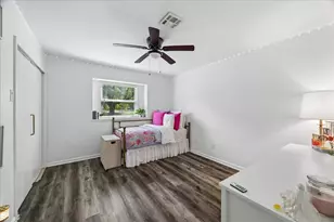 1311 Forest Cove Dr, Kingwood, TX 77339 - Photo 17
