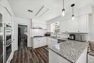 1311 Forest Cove Dr, Kingwood, TX 77339 - Photo 9