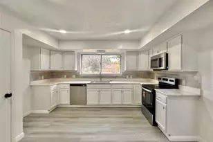 16743 Lost Quail Dr, Houston, TX 77489 - Photo 9