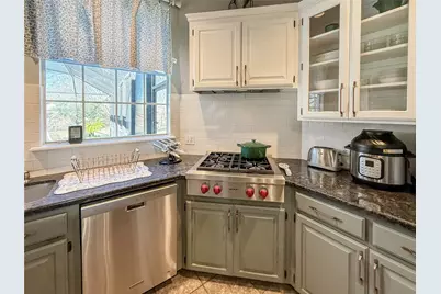 443 Huckleberry Drive, Lake Jackson, TX 77566 - Photo 15