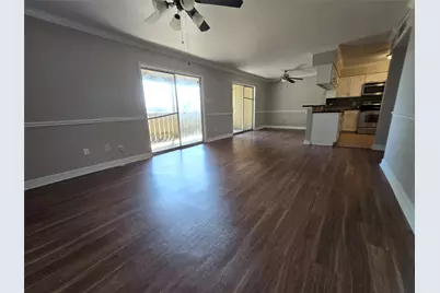 5661 Birchmont Drive #E, Houston, TX 77091 - Photo 7