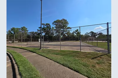 5661 Birchmont Drive #E, Houston, TX 77091 - Photo 31