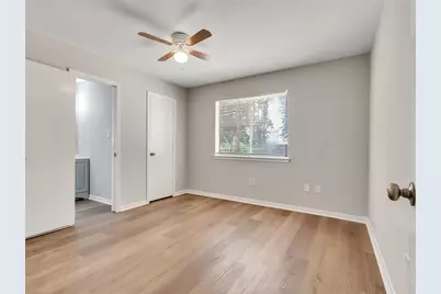 807 Dr Martin Luther King Jr Place N, Conroe, TX 77301 - Photo 11