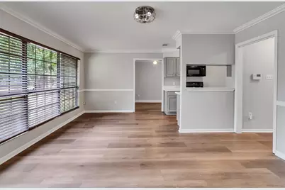 807 Dr Martin Luther King Jr Place N, Conroe, TX 77301 - Photo 5