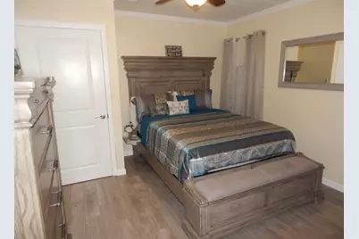 8821 Woodruff Street, Houston, TX 77012 - Photo 11