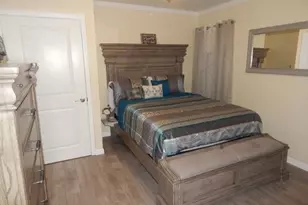 8821 Woodruff St, Houston, TX 77012 - Photo 11