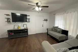 10442 Southport Dr, Houston, TX 77089 - Photo 13