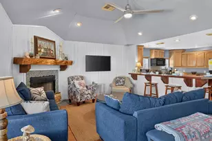 12808 Camino Famoso Rd, Galveston, TX 77554 - Photo 9