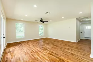 207 Stockman St, Sweeny, TX 77480 - Photo 13