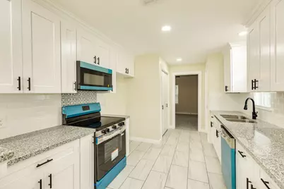 207 Stockman Street, Sweeny, TX 77480 - Photo 15