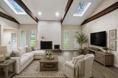 1926 Maple Lakes Drive, Houston, TX 77339 - Photo 5
