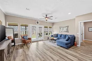 647 Shoreline Dr, Brookeland, TX 75931 - Photo 5