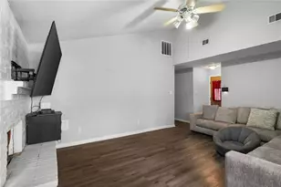 2434 Goldspring Ln, Spring, TX 77373 - Photo 5