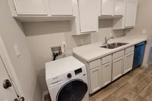 7886 Locksley Rd, Houston, TX 77078 - Photo 5