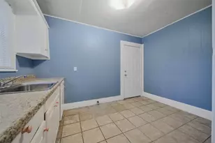 3301 Dennis St, Houston, TX 77004 - Photo 9