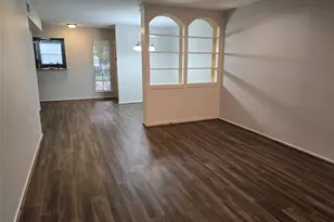12968 Trail Hollow Dr, Houston, TX 77079 - Photo 7