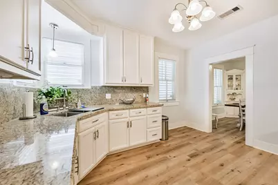 2115 Jack Johnson Boulevard, Galveston, TX 77550 - Photo 7