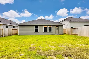 206 Amy St, Angleton, TX 77515 - Photo 33