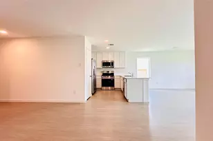 206 Amy St, Angleton, TX 77515 - Photo 17