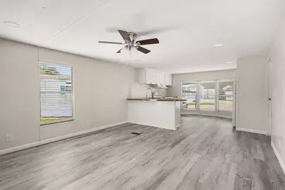 2222 N Austin Avenue #18, Pearland, TX 77581 - Photo 9