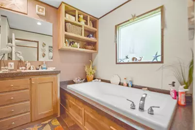 106 N 3rd Street, Highlands, TX 77562 - Photo 11