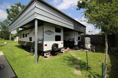16739 Forest Trail Drive, Channelview, TX 77530 - Photo 11