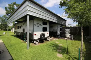 16739 Forest Trail Dr, Channelview, TX 77530 - Photo 11