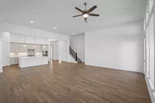 15722 Rosemary Hl Ln, Conroe, TX 77302 - Photo 11