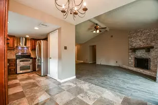 727 Red Rock Canyon Dr, Katy, TX 77450 - Photo 9