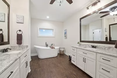 3900 Galleon, Galveston, TX 77554 - Photo 19