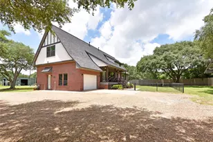 14323 Buffalo St, Needville, TX 77461 - Photo 9