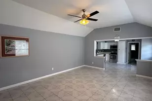 13810 Northlake Dr, Houston, TX 77049 - Photo 3