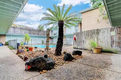 3703 Roseland Street #03, Houston, TX 77006 - Photo 11