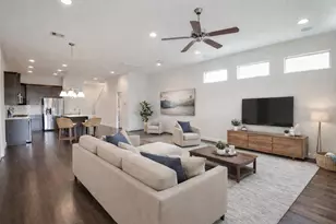 814 W 26th St, Houston, TX 77008 - Photo 7