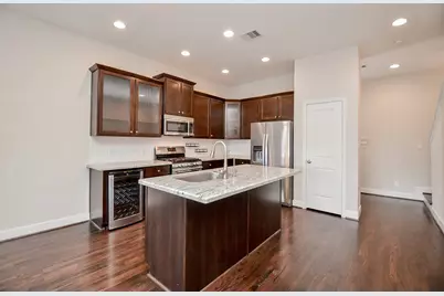 814 W 26th Street #A, Houston, TX 77008 - Photo 5