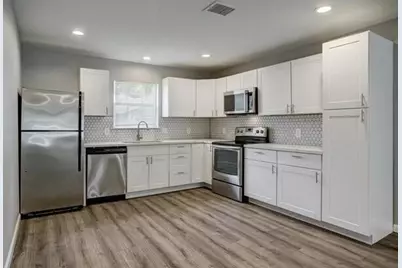 3801 Broyles Street, Houston, TX 77026 - Photo 9