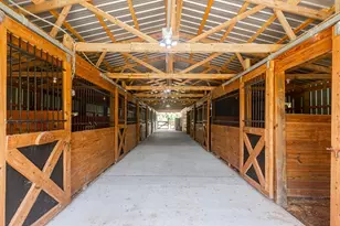 5685 County Rd 823, West Columbia, TX 77486 - Photo 35