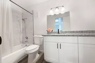 9350 Country Creek Dr, Houston, TX 77036 - Photo 17