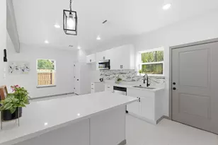 8306 Tidwell Rd, Houston, TX 77028 - Photo 21