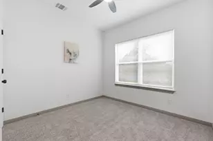 8306 Tidwell Rd, Houston, TX 77028 - Photo 25