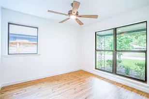 1422 Wisterwood Dr, Houston, TX 77043 - Photo 21