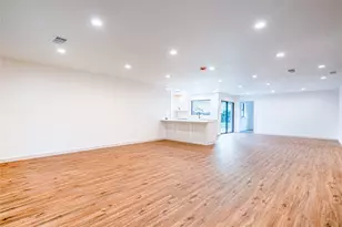 1422 Wisterwood Dr, Houston, TX 77043 - Photo 5