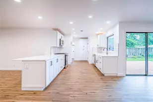 1422 Wisterwood Dr, Houston, TX 77043 - Photo 11