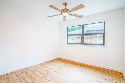 1422 Wisterwood Drive, Houston, TX 77043 - Photo 15