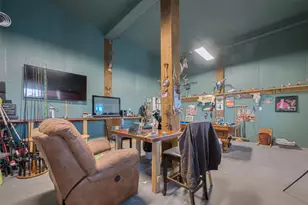 1126 Island Blvd, Crystal Beach, TX 77650 - Photo 31