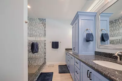 1126 Island Boulevard, Crystal Beach, TX 77650 - Photo 17